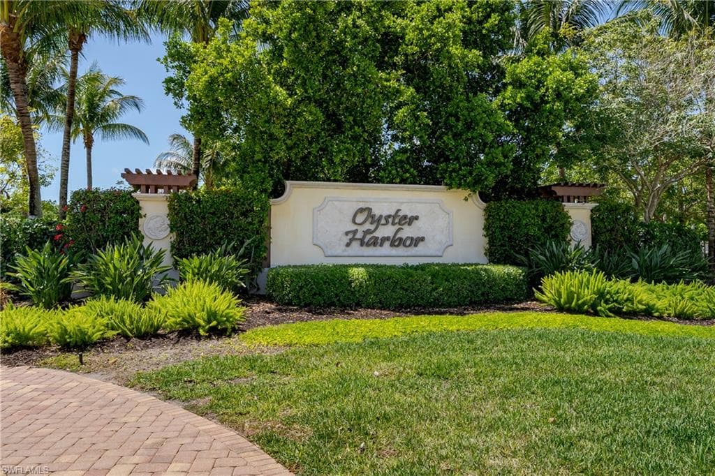 3287 Kumamoto Ln, Naples, FL 34114-29