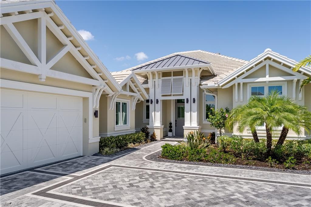 3287 Kumamoto Ln, Naples, FL 34114-3