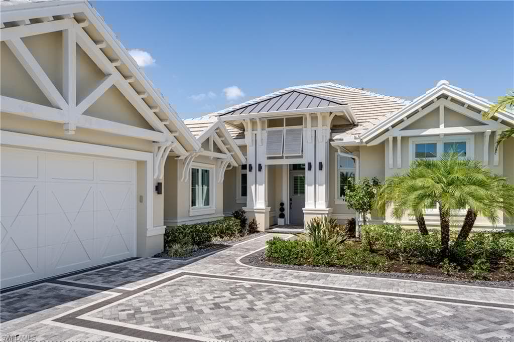 3287 Kumamoto Ln, Naples, FL 34114-3