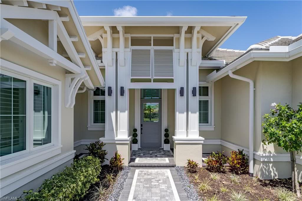 3287 Kumamoto Ln, Naples, FL 34114-4