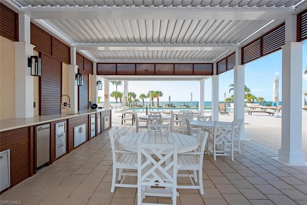 3115 Gulf Shore Blvd N 706s, Naples, FL 34103-16