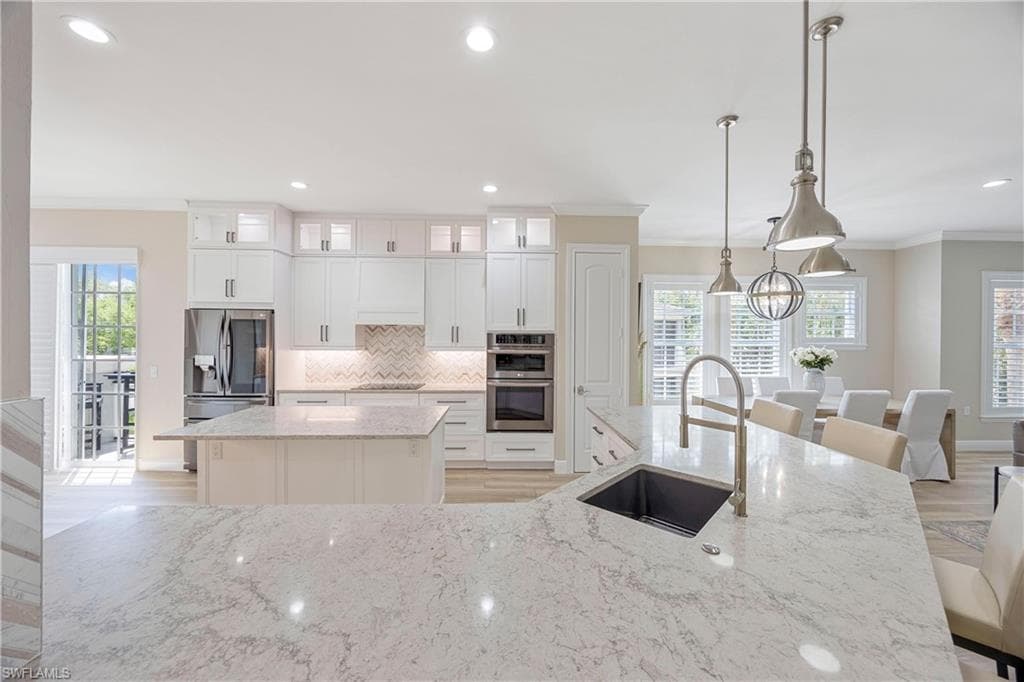 1385 Remington Ct 8201, Naples, FL 34110-13