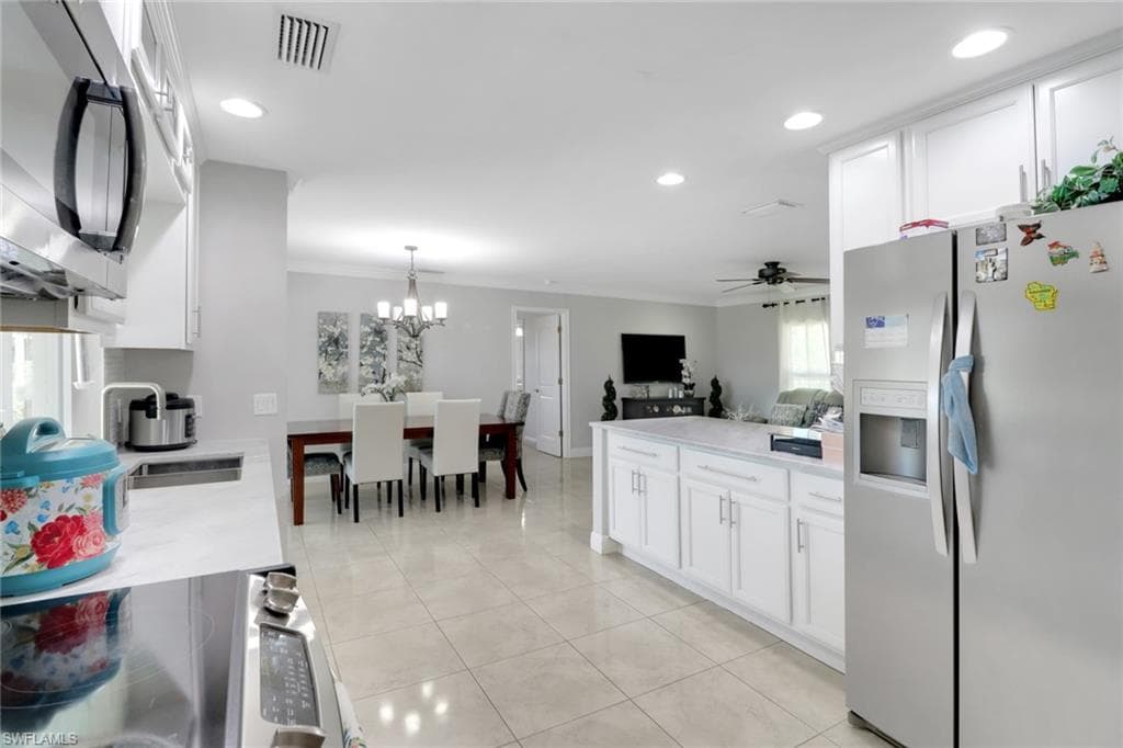 1530 Everglades Blvd S, Naples, FL 34117-10