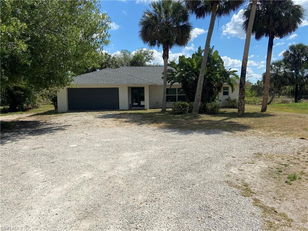 1530 Everglades Blvd S, Naples, FL 34117-23