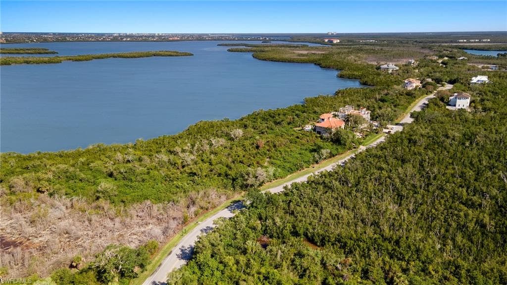 929 Whiskey Creek Dr, Marco Island, FL 34145-4