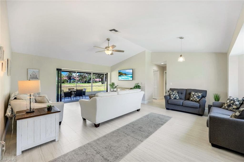 1508 Forest Lakes Blvd, Naples, FL 34105-4