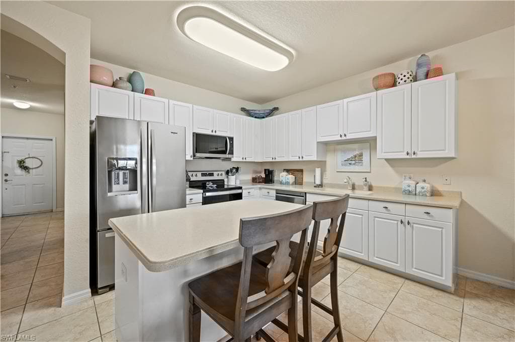 9621 Spanish Moss Way 3823, Bonita Springs, FL 34135-10