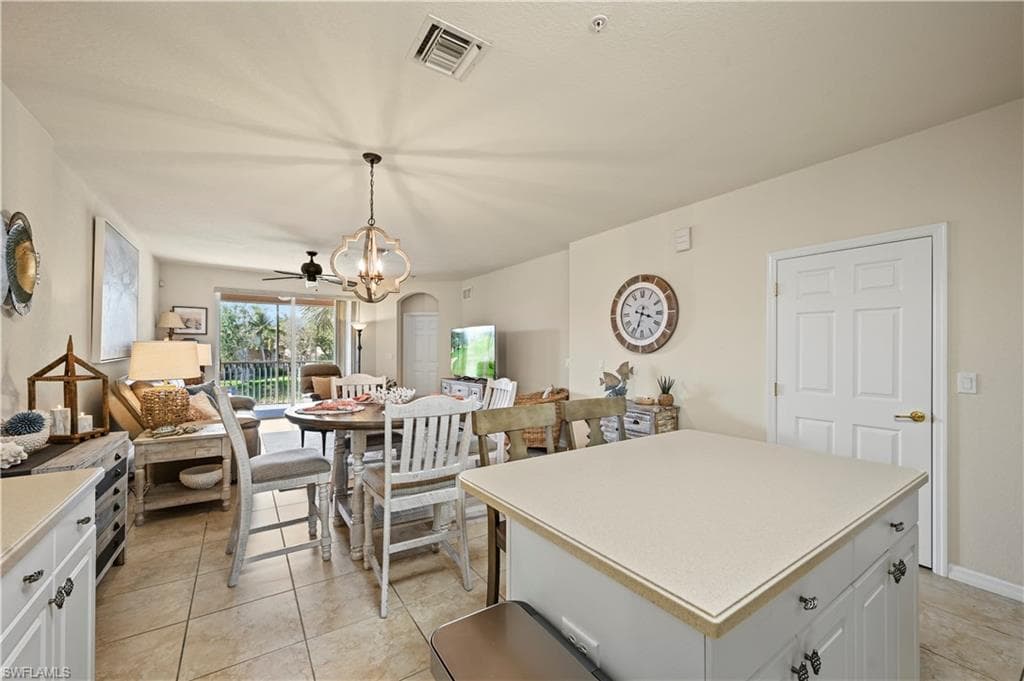 9621 Spanish Moss Way 3823, Bonita Springs, FL 34135-12