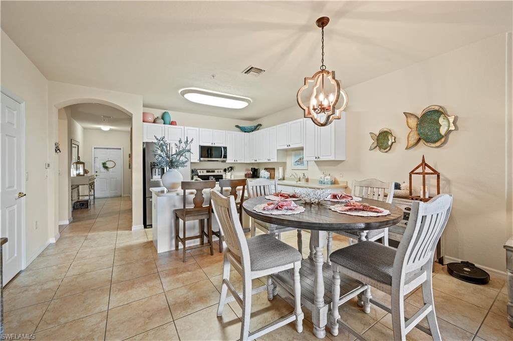 9621 Spanish Moss Way 3823, Bonita Springs, FL 34135-14
