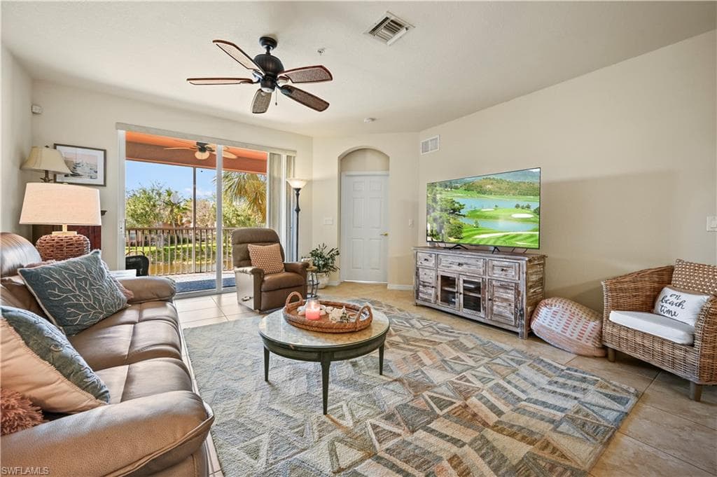 9621 Spanish Moss Way 3823, Bonita Springs, FL 34135-16