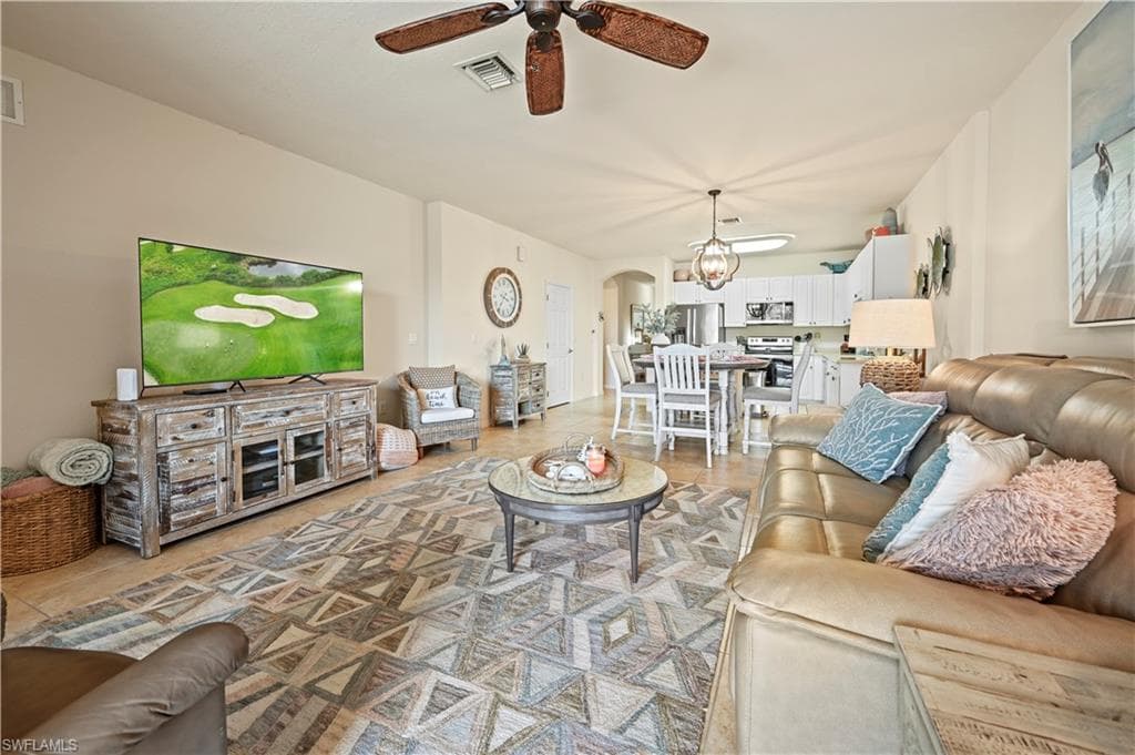 9621 Spanish Moss Way 3823, Bonita Springs, FL 34135-17