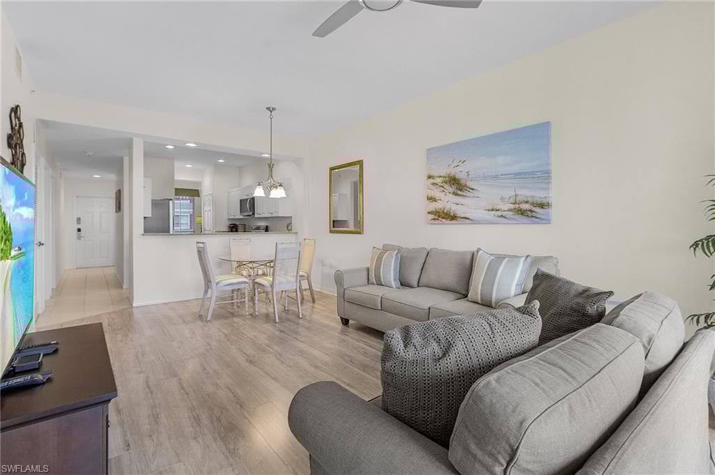 7955 Mahogany Run Ln 512, Naples, FL 34113-12