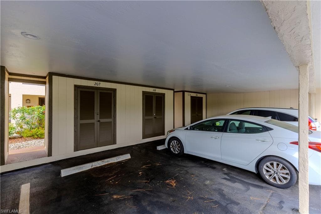 5825 Rattlesnake Hammock Rd 108, Naples, FL 34113-20