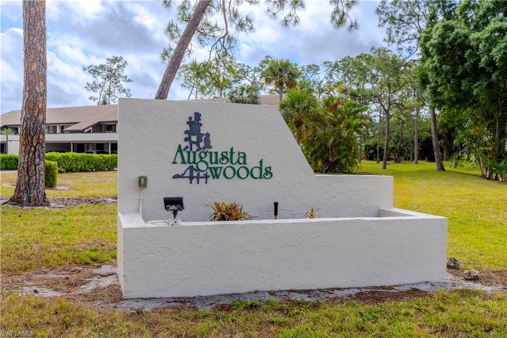 5825 Rattlesnake Hammock Rd 108, Naples, FL 34113-21