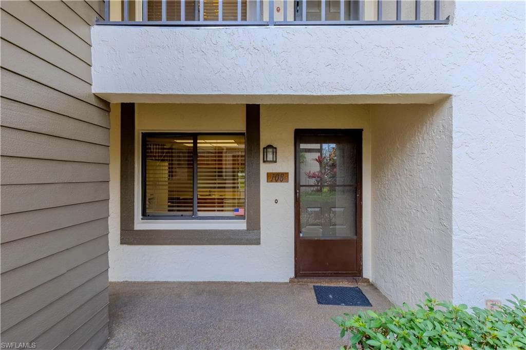 5825 Rattlesnake Hammock Rd 108, Naples, FL 34113-5