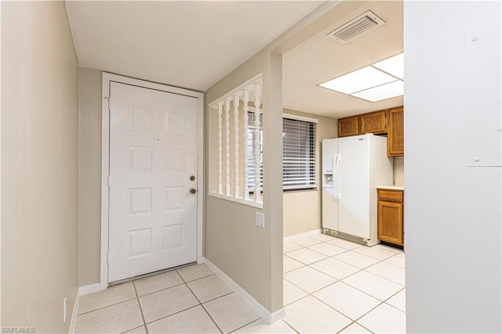 5825 Rattlesnake Hammock Rd 108, Naples, FL 34113-7