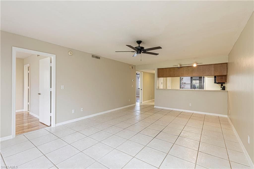 5825 Rattlesnake Hammock Rd 108, Naples, FL 34113-8