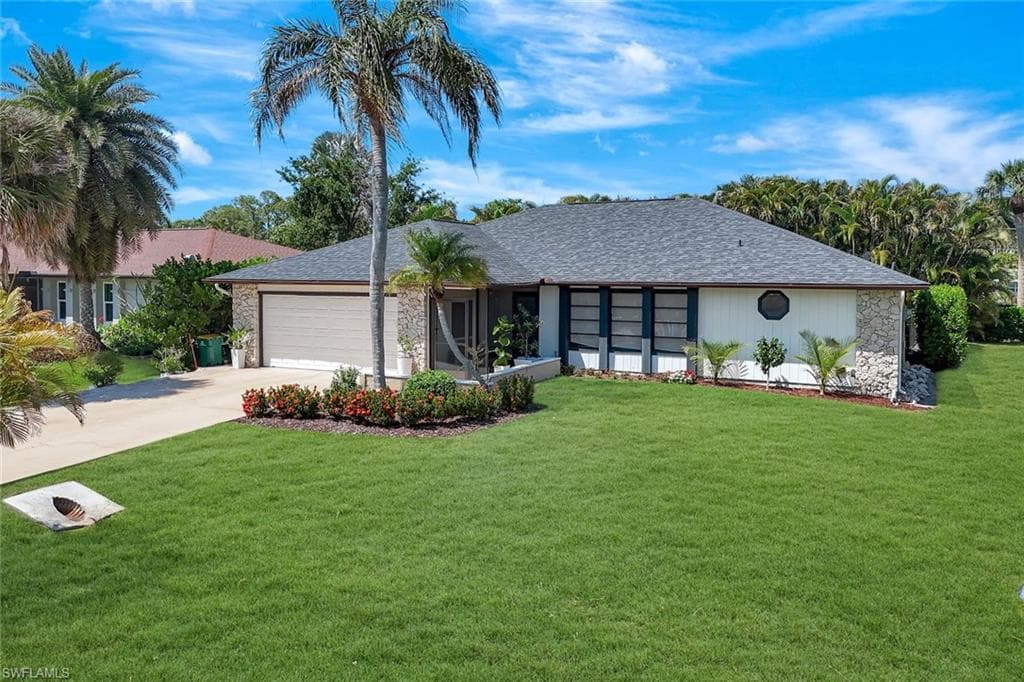 4521 Rosea Ct, Naples, FL 34104-1