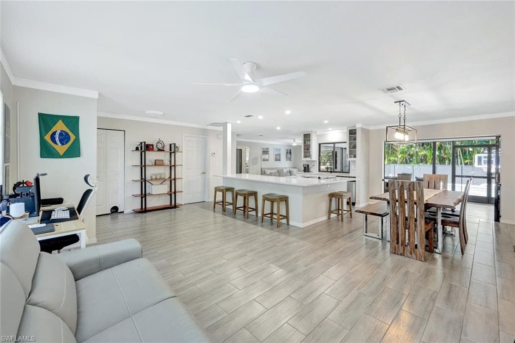 4521 Rosea Ct, Naples, FL 34104-8
