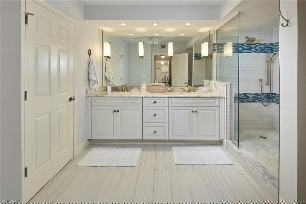 4051 Gulf Shore Blvd N 1205, Naples, FL 34103-15