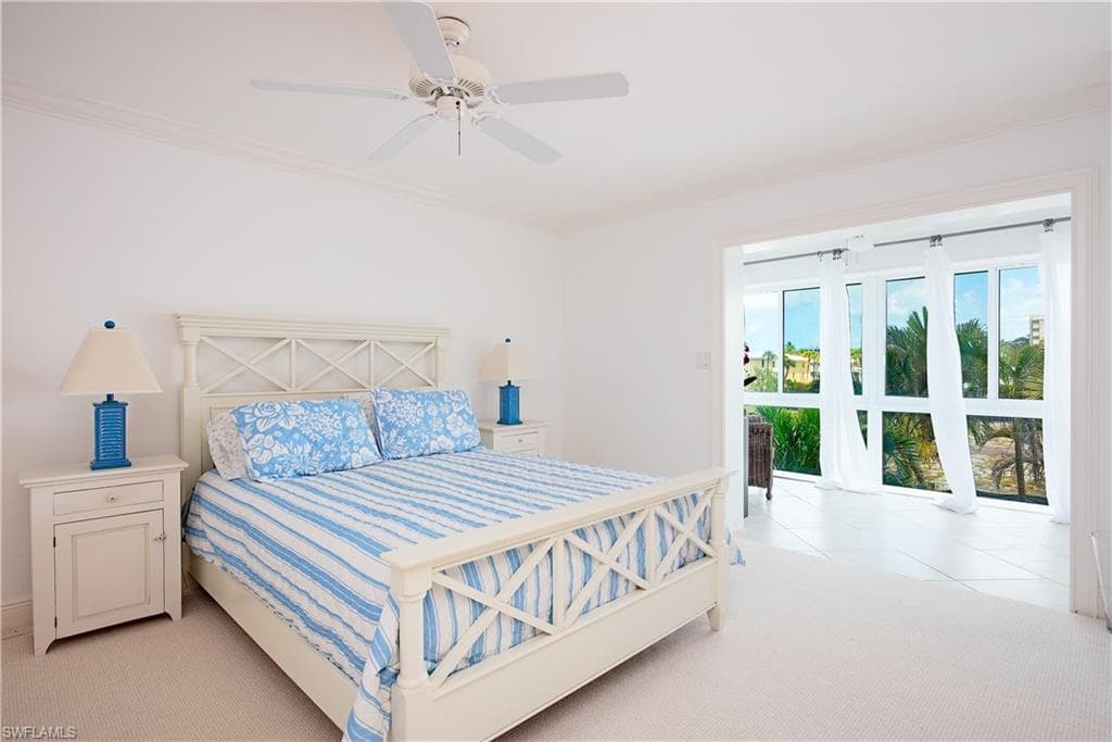 1950 Gulf Shore Blvd N 309, Naples, FL 34102-11