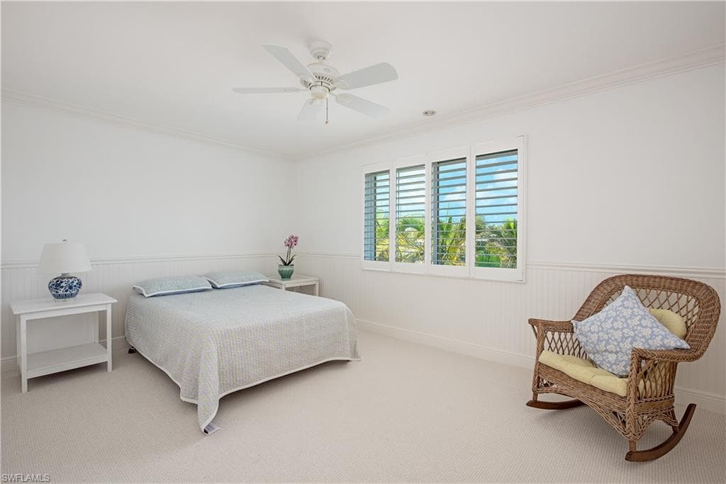 1950 Gulf Shore Blvd N 309, Naples, FL 34102-13