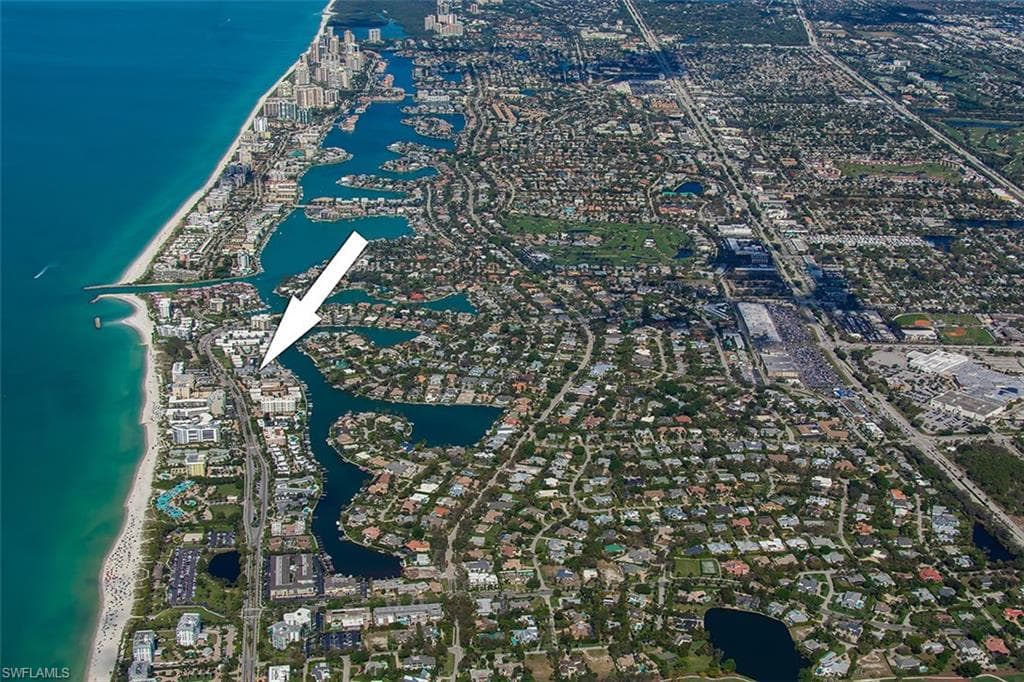1950 Gulf Shore Blvd N 309, Naples, FL 34102-1