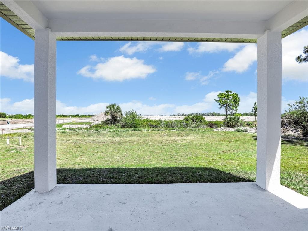 633 Cane St E, Lehigh Acres, FL 33974-29