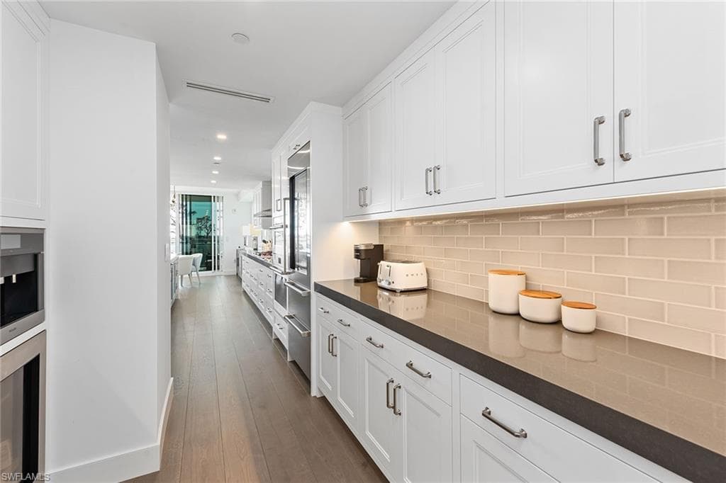 13945 Old Coast Rd 406, Naples, FL 34110-10