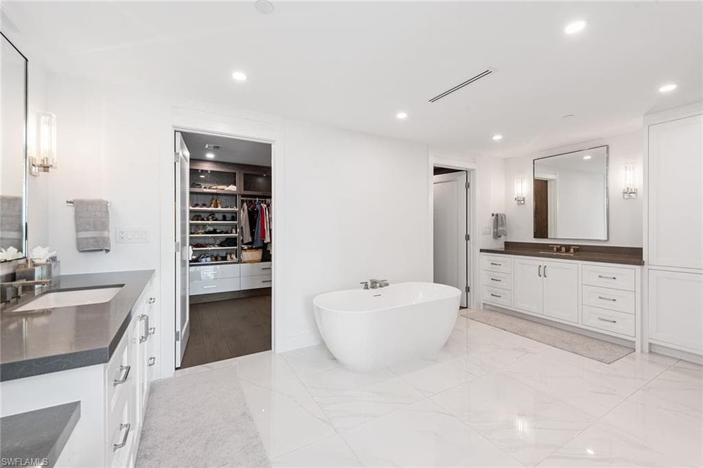 13945 Old Coast Rd 406, Naples, FL 34110-15