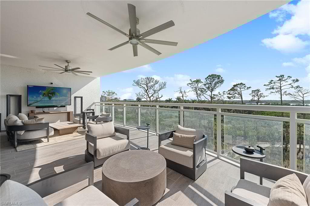 13945 Old Coast Rd 406, Naples, FL 34110-24