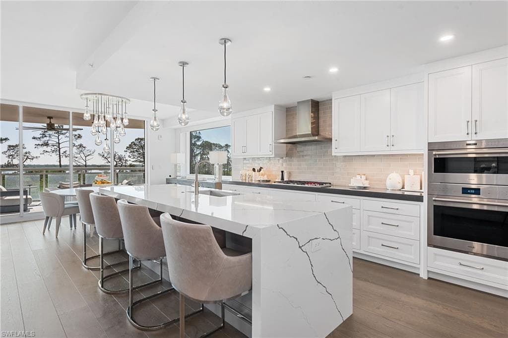 13945 Old Coast Rd 406, Naples, FL 34110-7