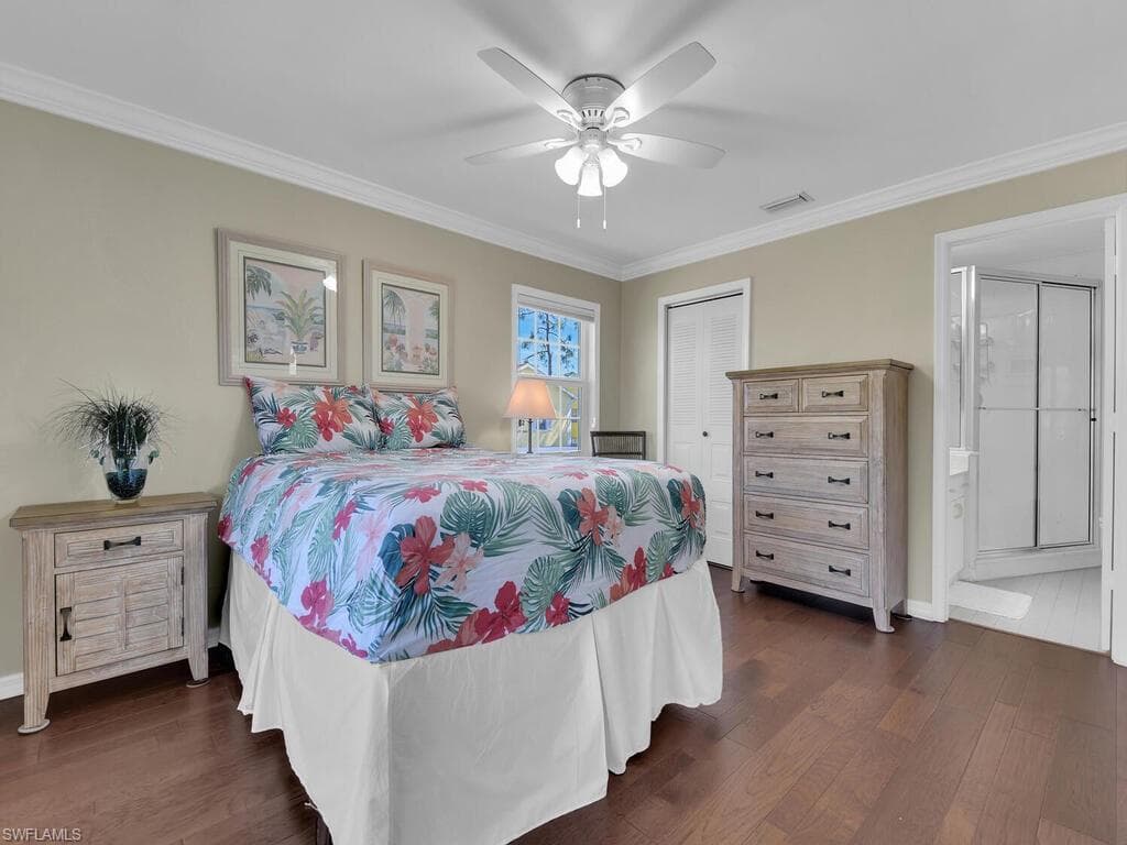 2702 Kings Lake Blvd 204, Naples, FL 34112-17