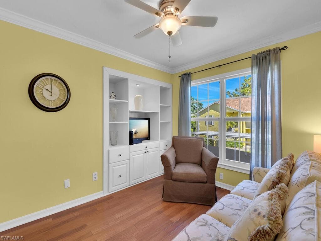 2702 Kings Lake Blvd 204, Naples, FL 34112-8