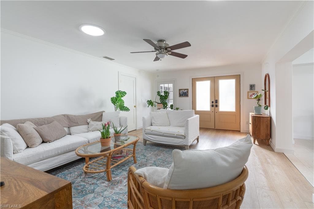 511 98th Ave N, Naples, FL 34108-11