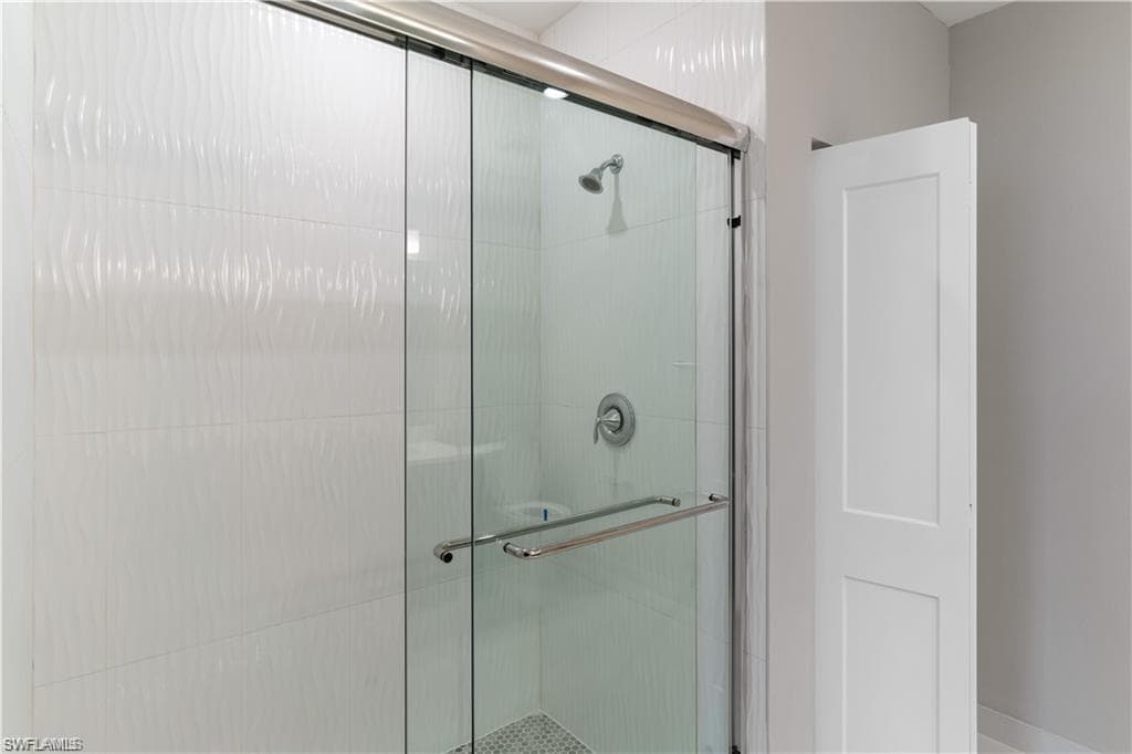 26331 Coco Cay Cir, Bonita Springs, FL 34135-11