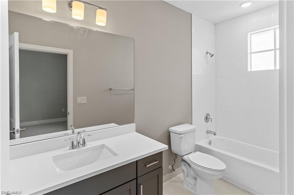 26331 Coco Cay Cir, Bonita Springs, FL 34135-25
