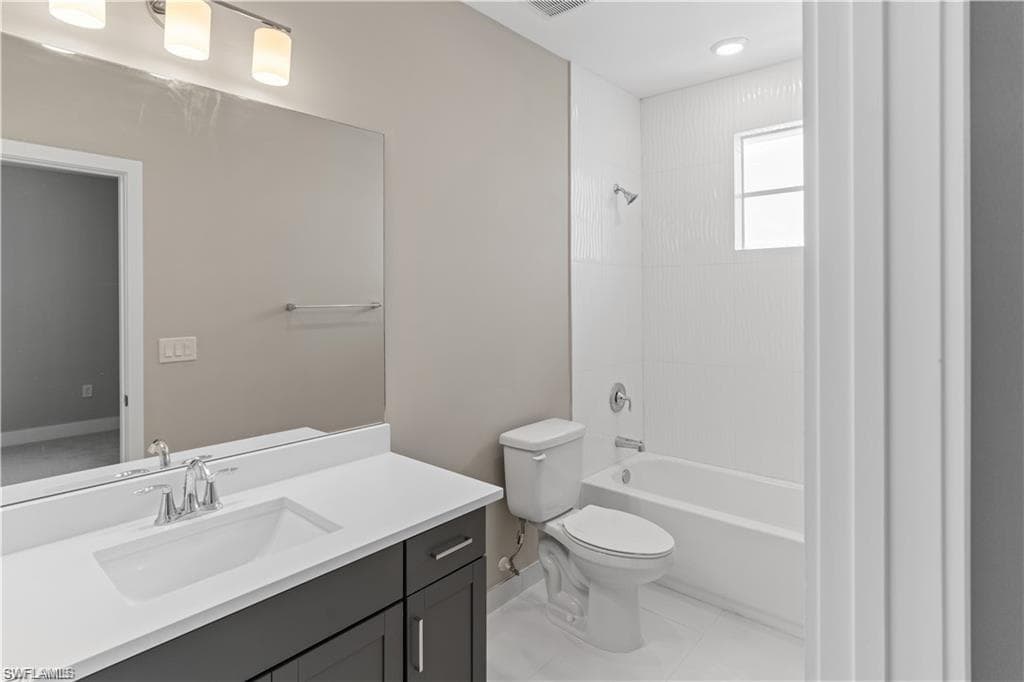 26331 Coco Cay Cir, Bonita Springs, FL 34135-26