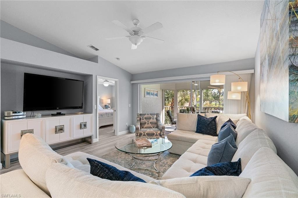 9022 Michael Cir 210, Naples, FL 34113-25