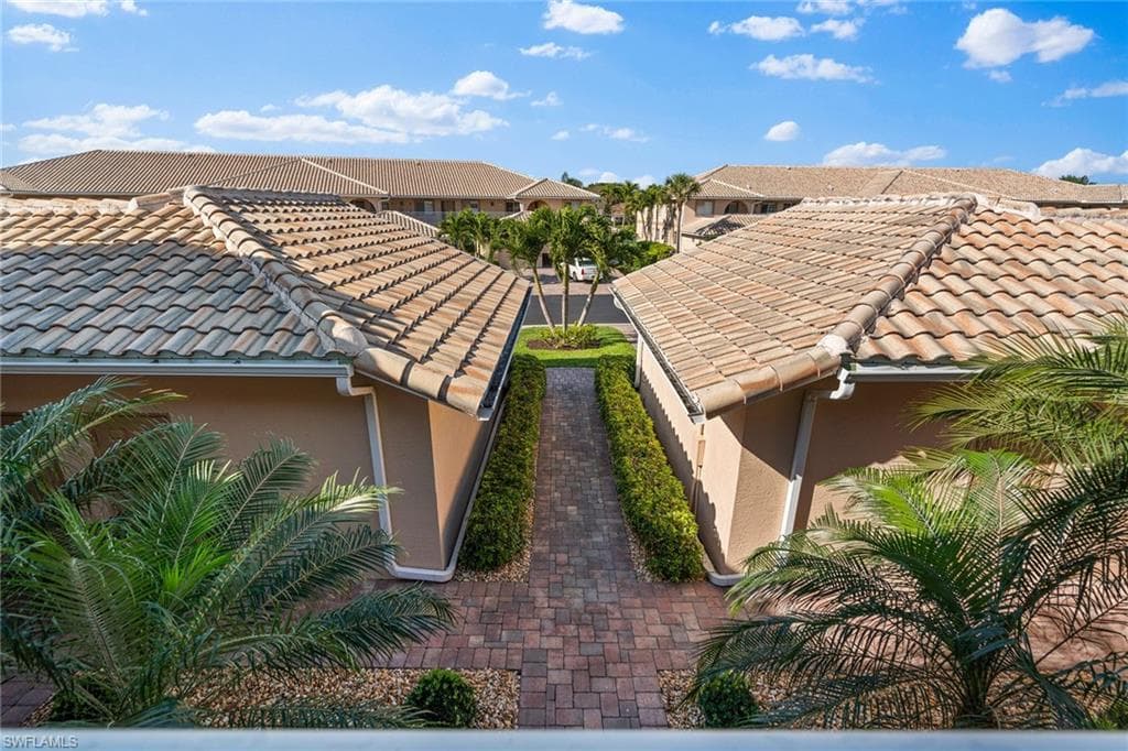 9022 Michael Cir 210, Naples, FL 34113-29