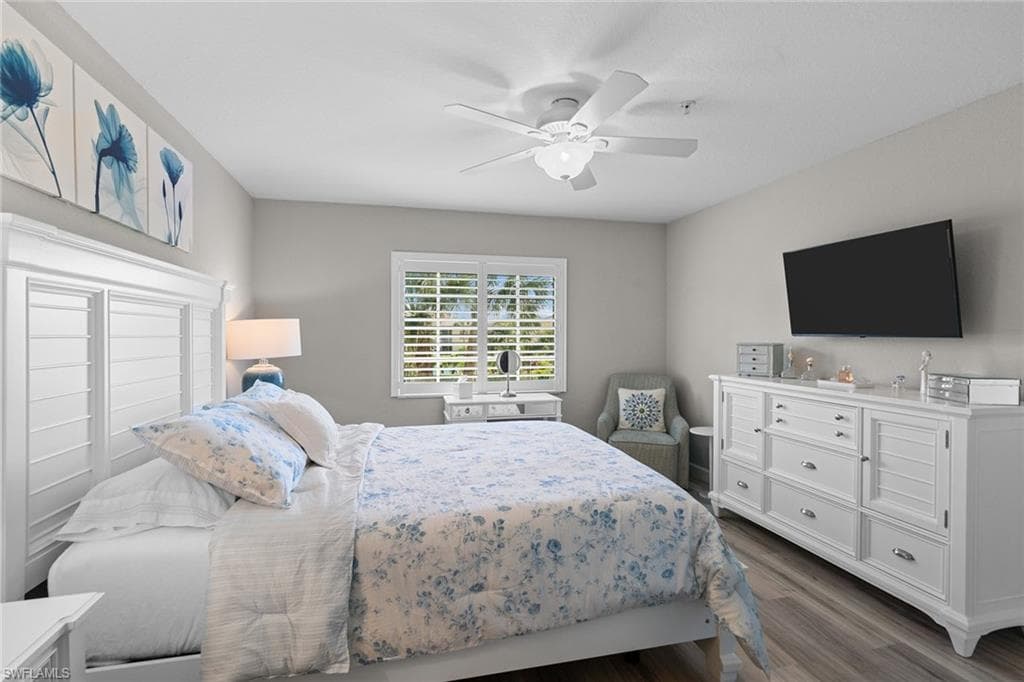 9022 Michael Cir 210, Naples, FL 34113-6
