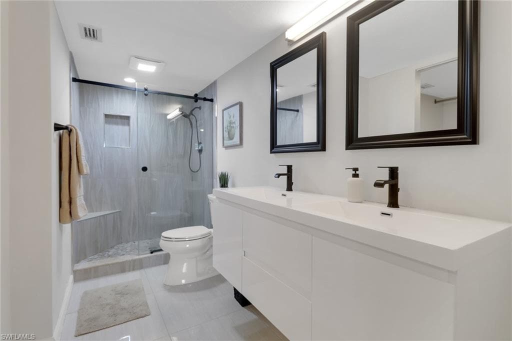 15450 Cedarwood Ln 103, Naples, FL 34110-13