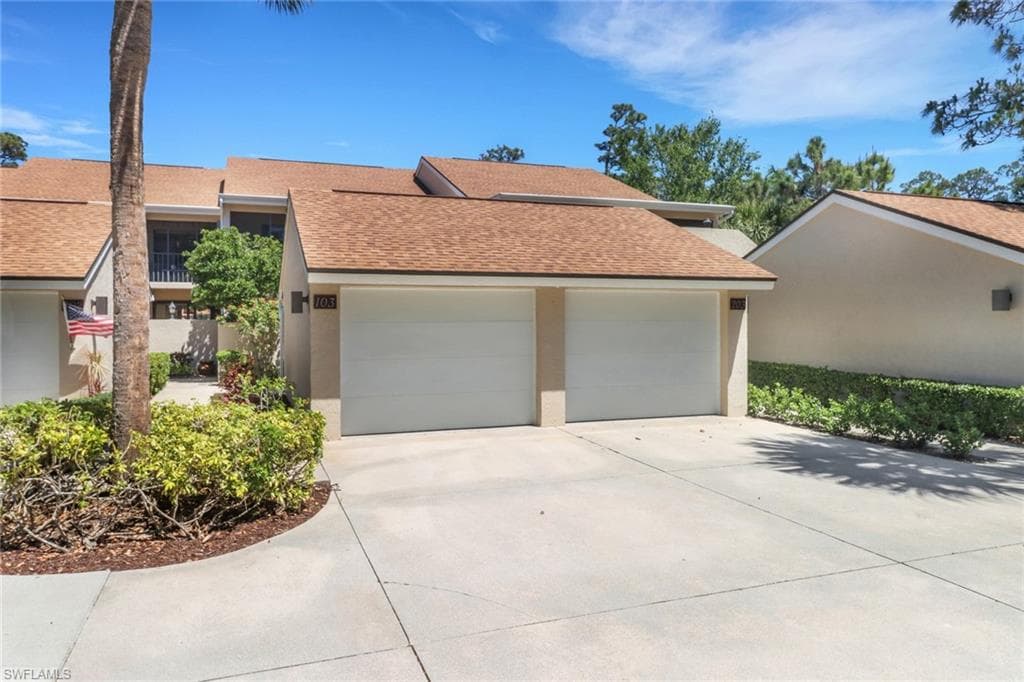 15450 Cedarwood Ln 103, Naples, FL 34110-23