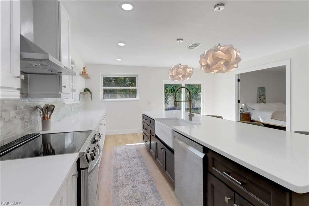 4465 Mariner Rd, Bonita Springs, FL 34134-5