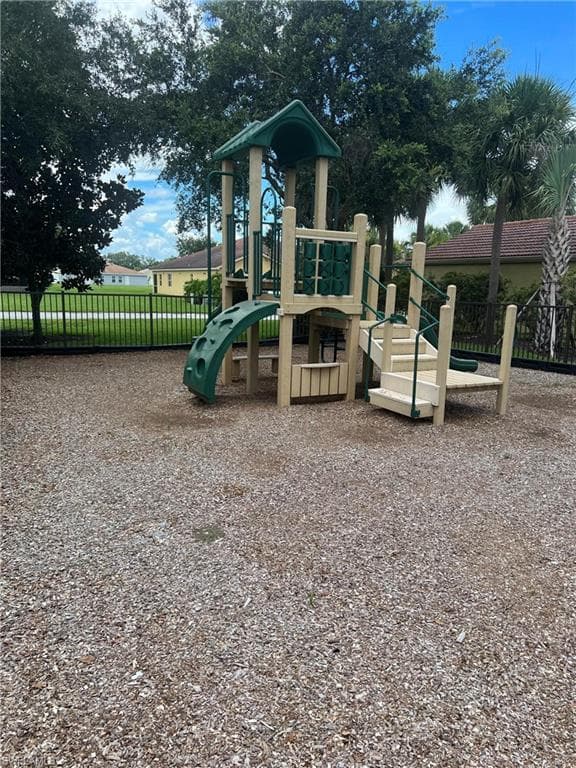9084 Aegean Cir, Lehigh Acres, FL 33936-5