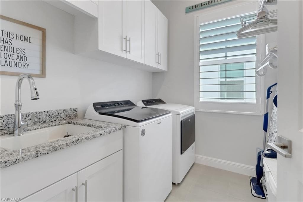 9048 Mayreau Way, Naples, FL 34114-17