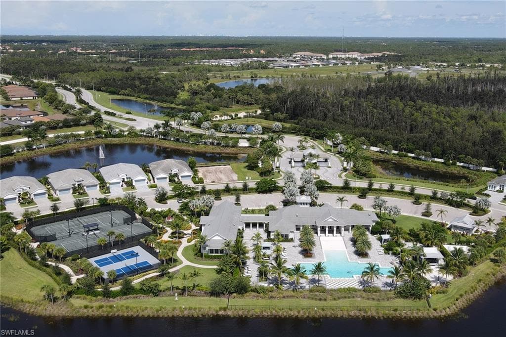 9048 Mayreau Way, Naples, FL 34114-21