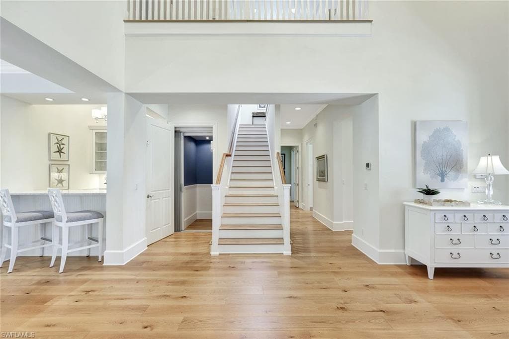 455 13th Ave S, Naples, FL 34102-20