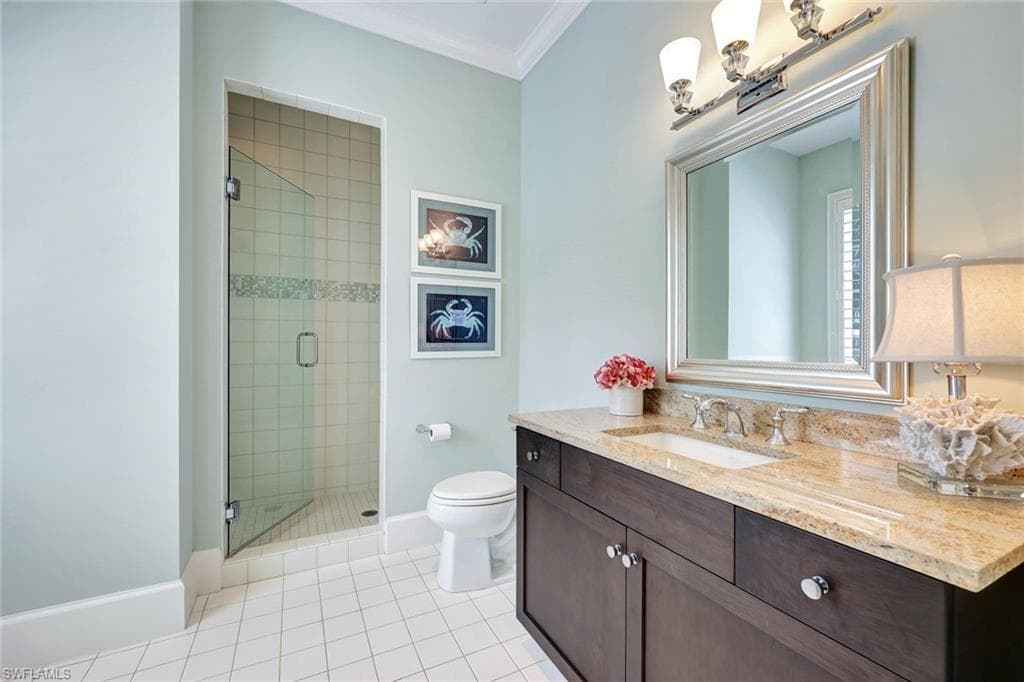 455 13th Ave S, Naples, FL 34102-34