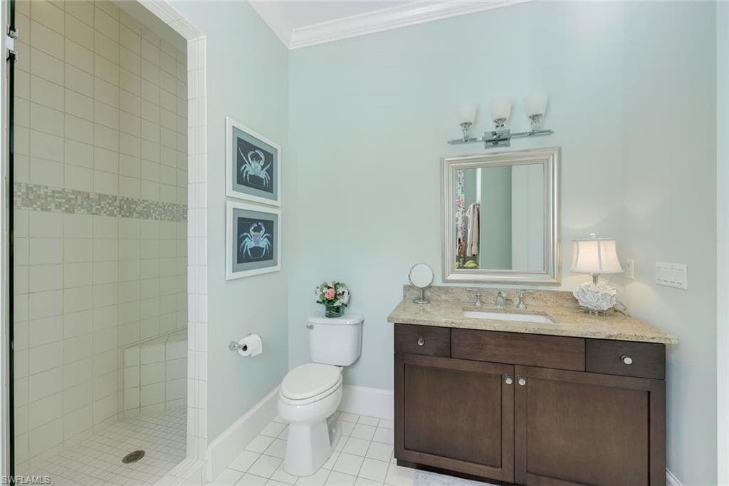 455 13th Ave S, Naples, FL 34102-35